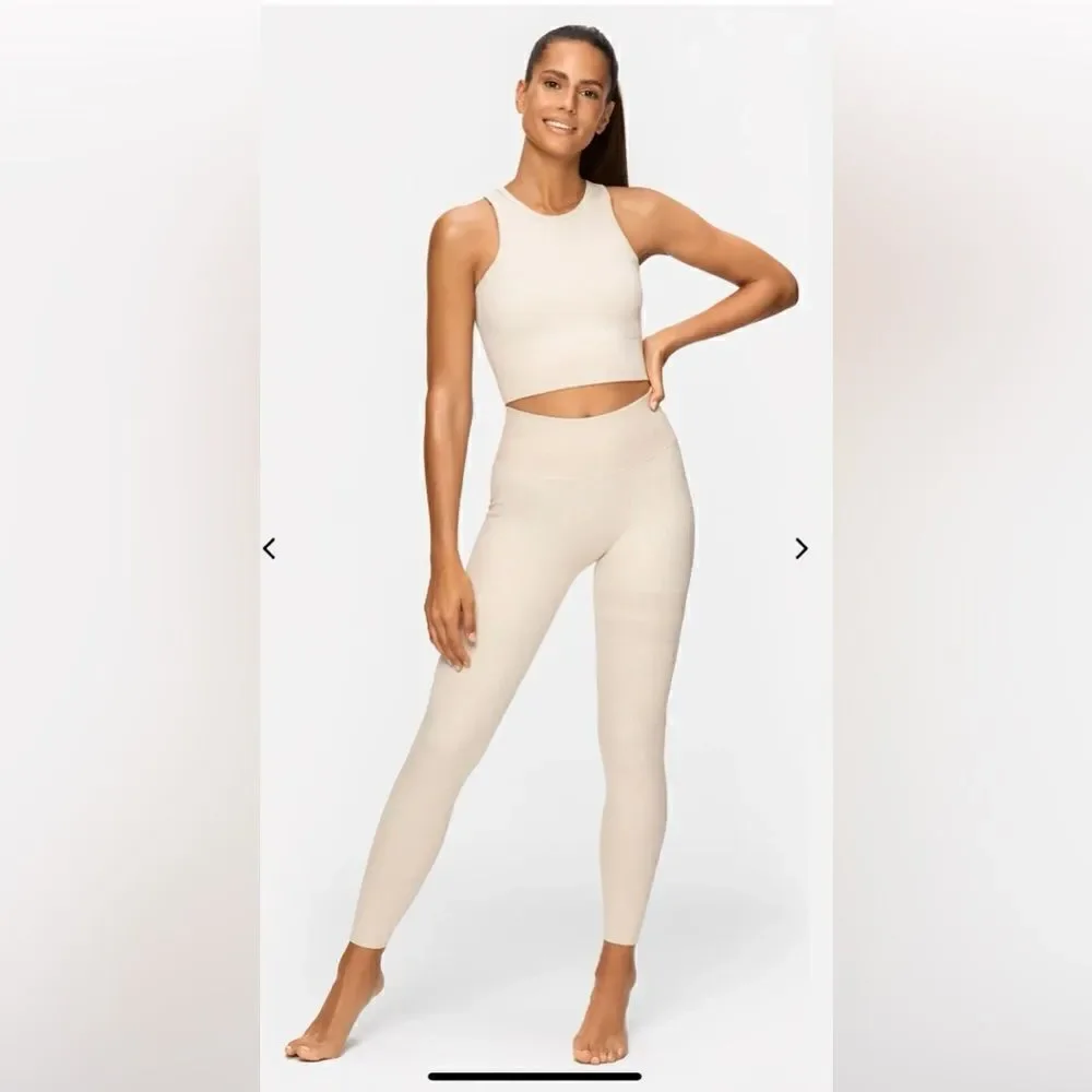 Rib Seamless Spirts Bra Crop Top  | Rainy Day Taupe